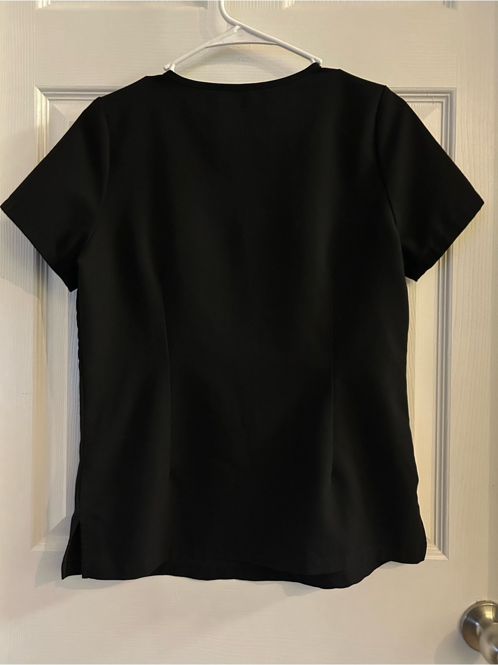 Mandala black one pocket v neck scrub top - Picture 3 of 3